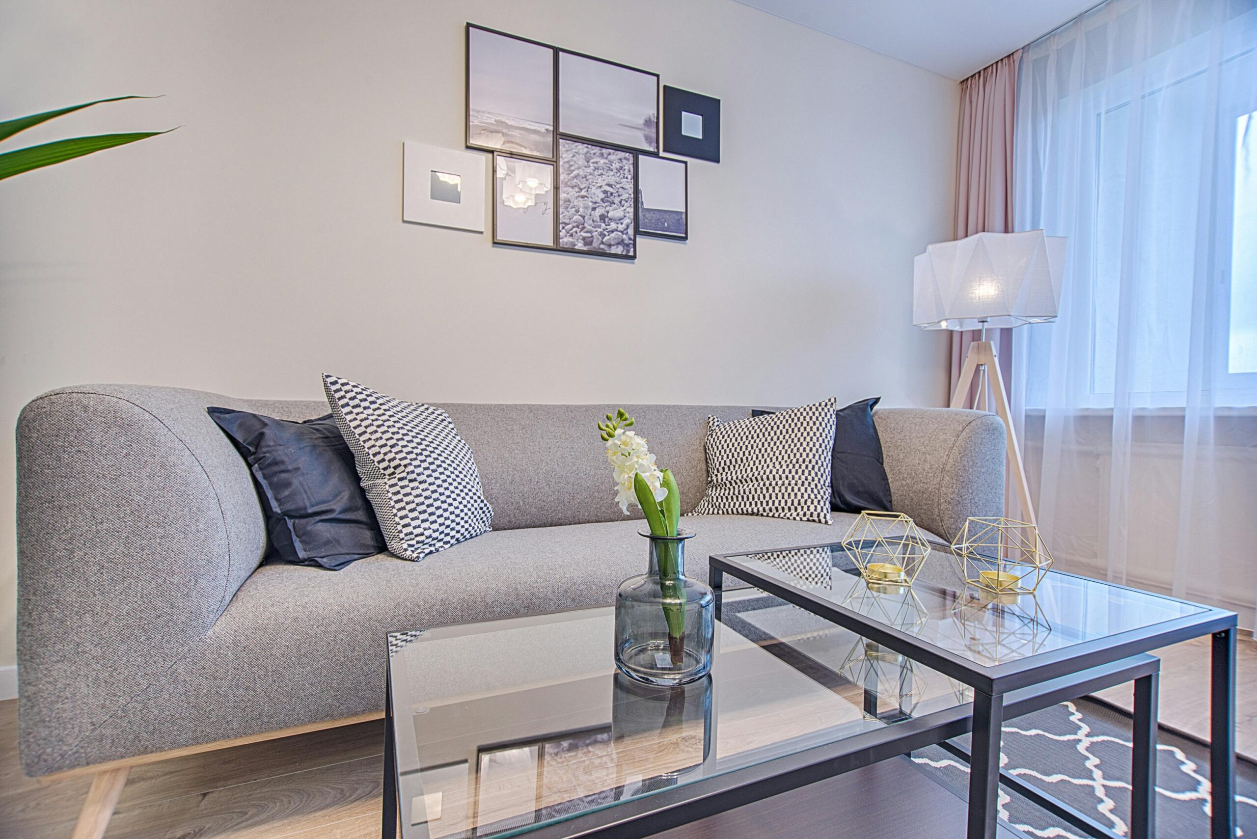 Lampa trójnóg – niezwykła harmonia designu i funkcjonalności